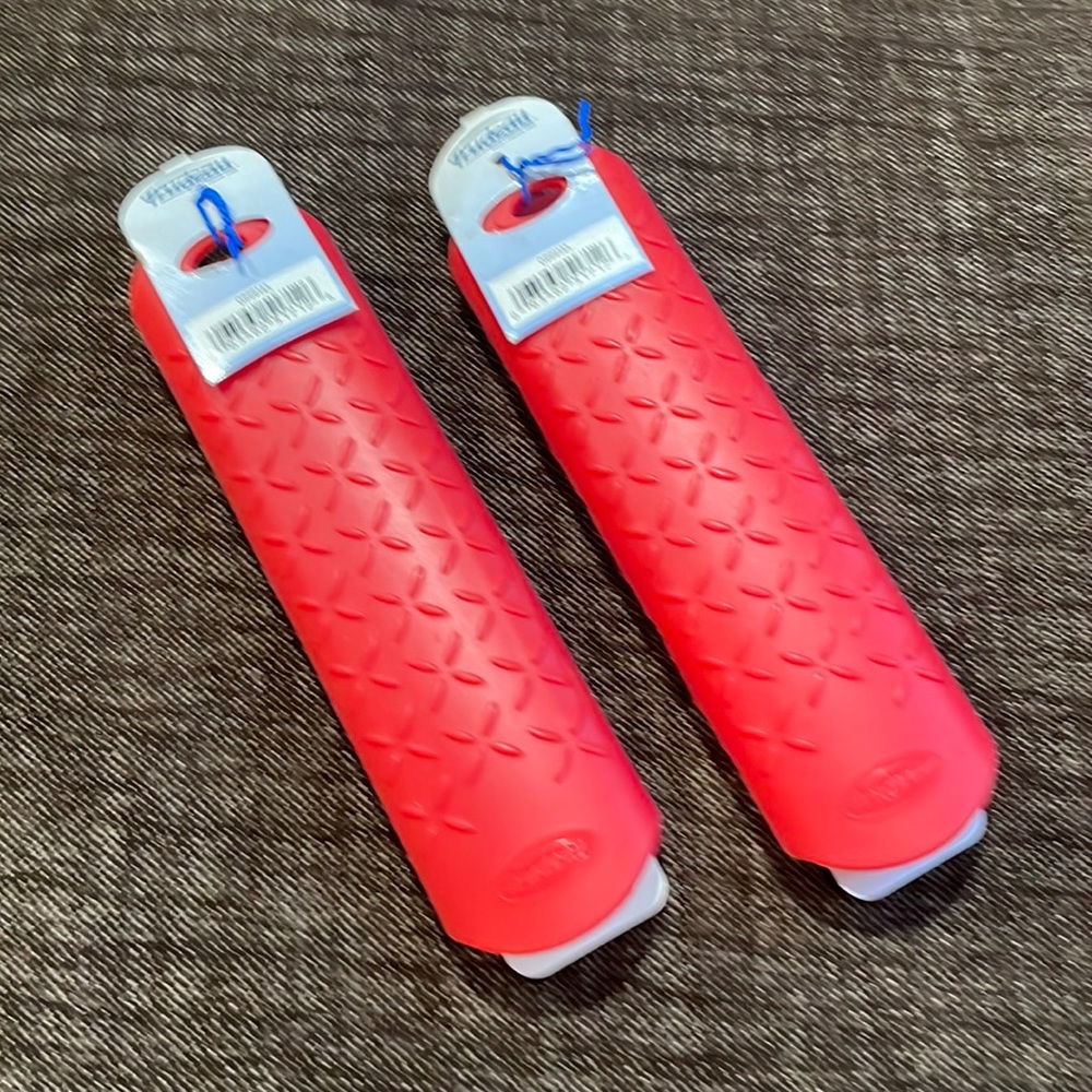 Set of Two Silicone Handle Grips